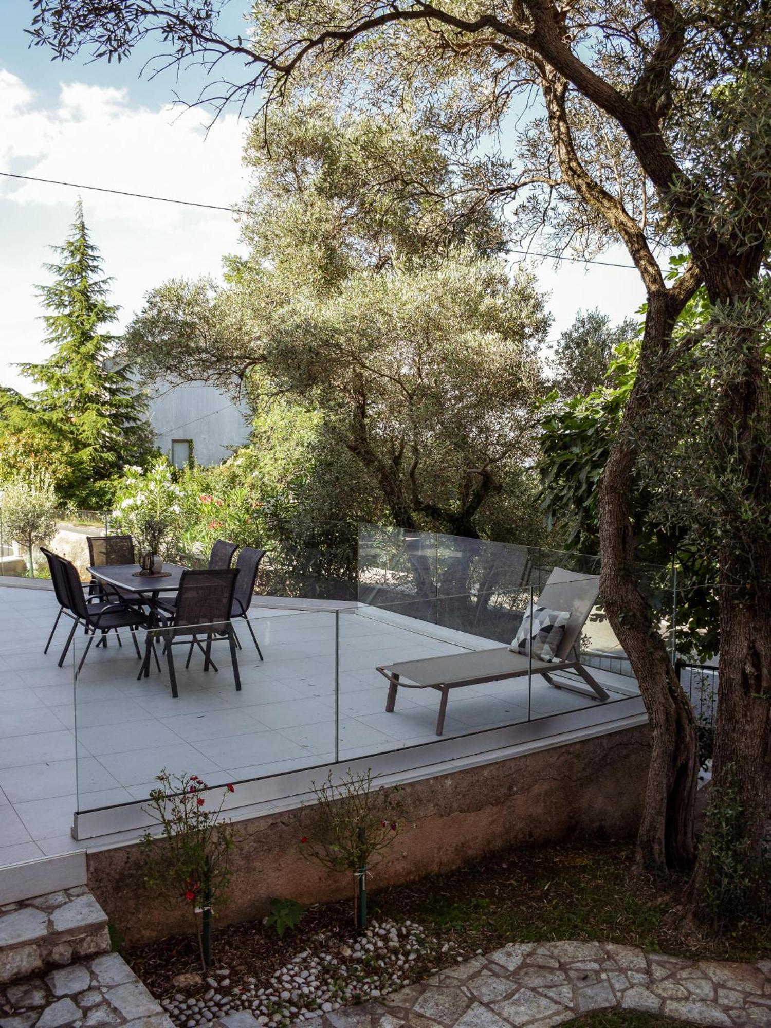 Apartments Petra Risika Εξωτερικό φωτογραφία